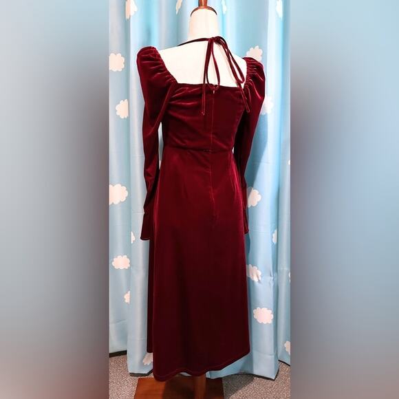 DPlay velvet medieval midi dress- fits like M - Picture 4 of 5